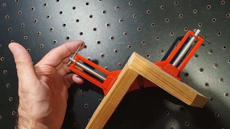 Ouvrir la fenêtre modale de l'avis 1 sur 1