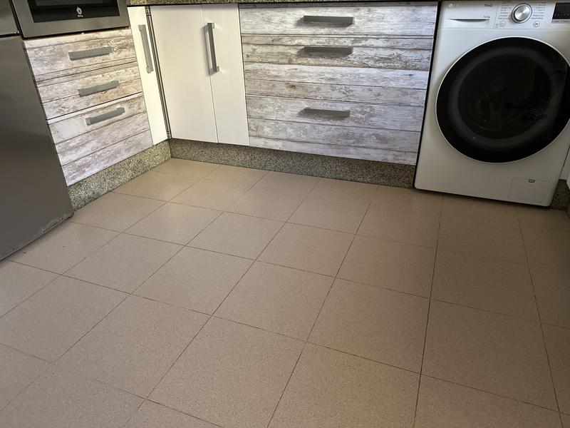 Abrir modal de revisión 1 de 1