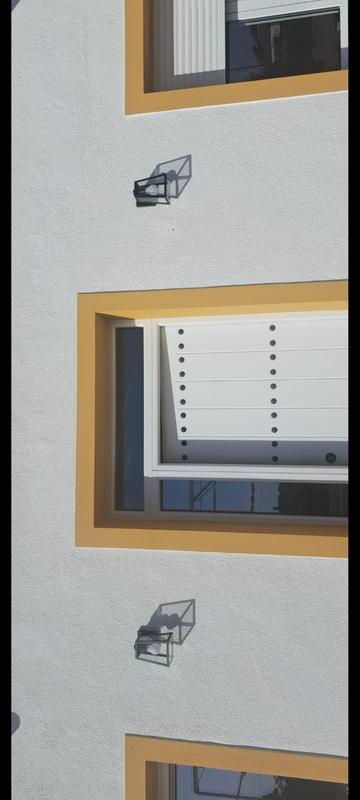 Abrir modal de revisión 1 de 1