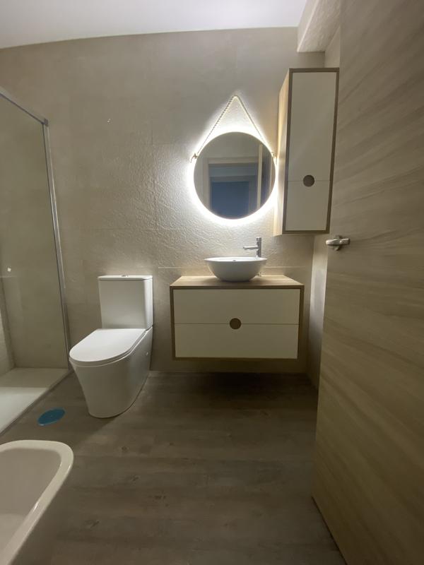 Es tendencia en Leroy Melin: los espejos con luces LED para modernizar el  baño y el