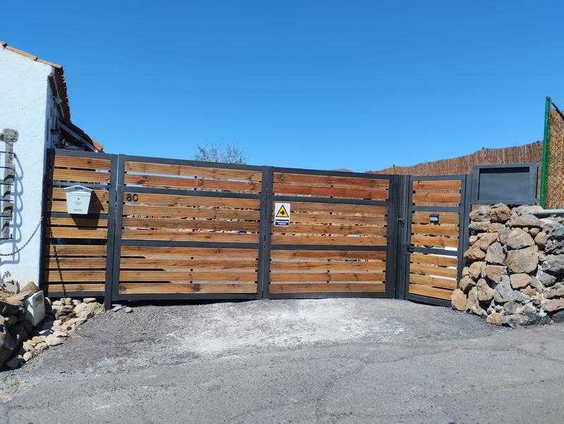 Abrir modal de revisión 1 de 1