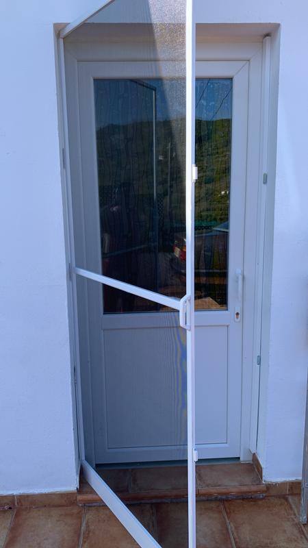 Mosquitera abatible de 1 hoja para puerta 100x220 cm Leroy Merlin