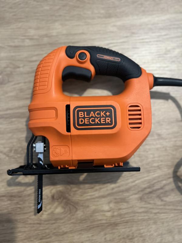 Scie Sauteuse Black & Decker KS501 400W - Avec Lame, Coupes Biaises Et Semelle Inclinable