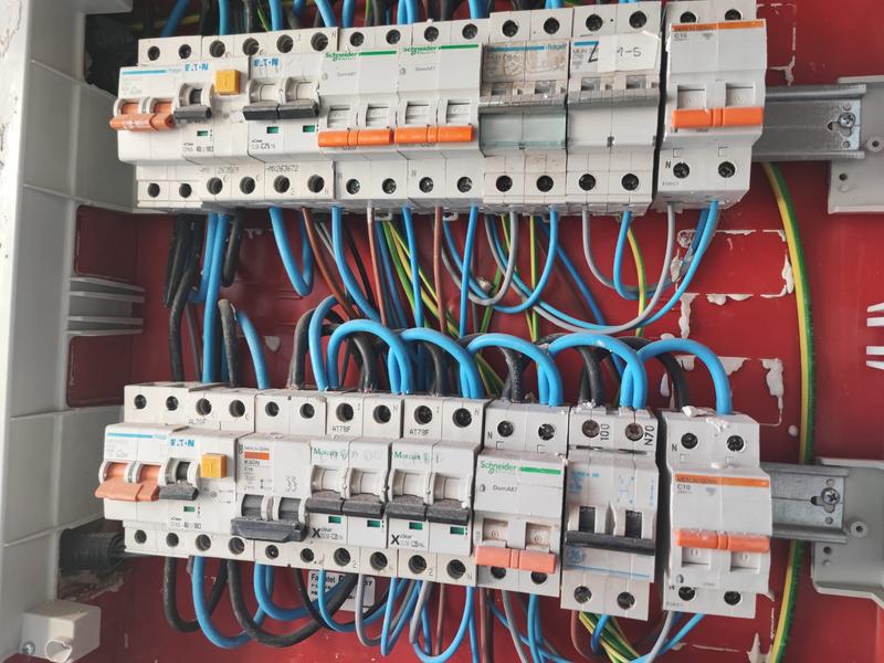 Abrir modal de revisión 1 de 1