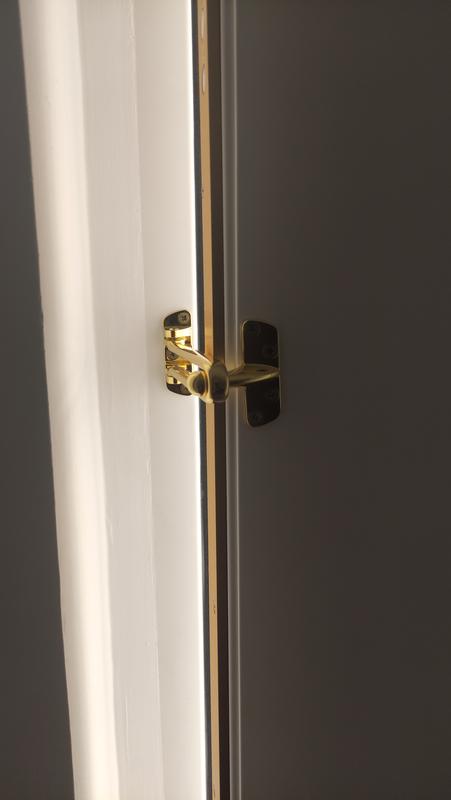 Bloqueador de puerta en dorado de latón de 225x108 cm