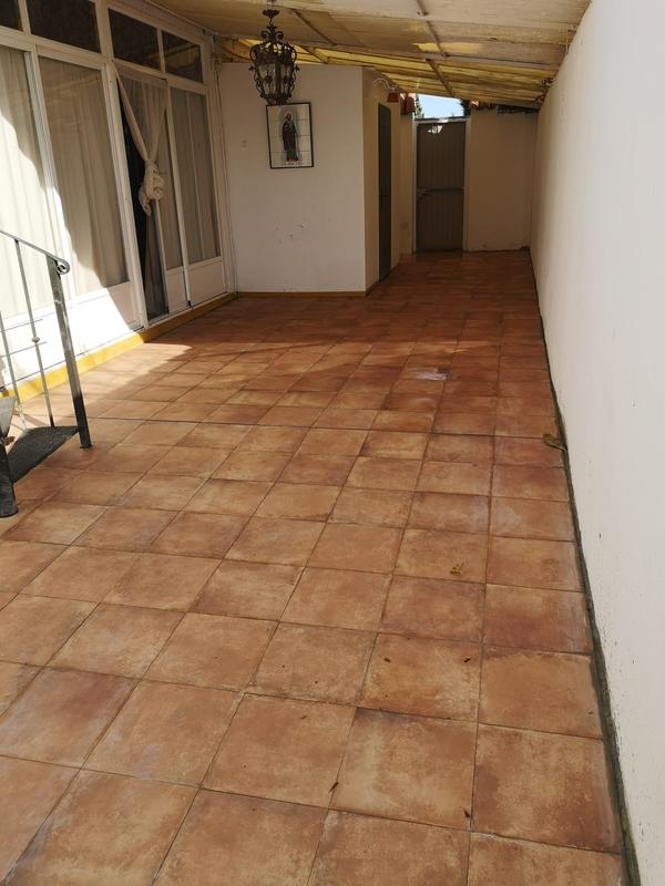 Abrir modal de revisión 1 de 1