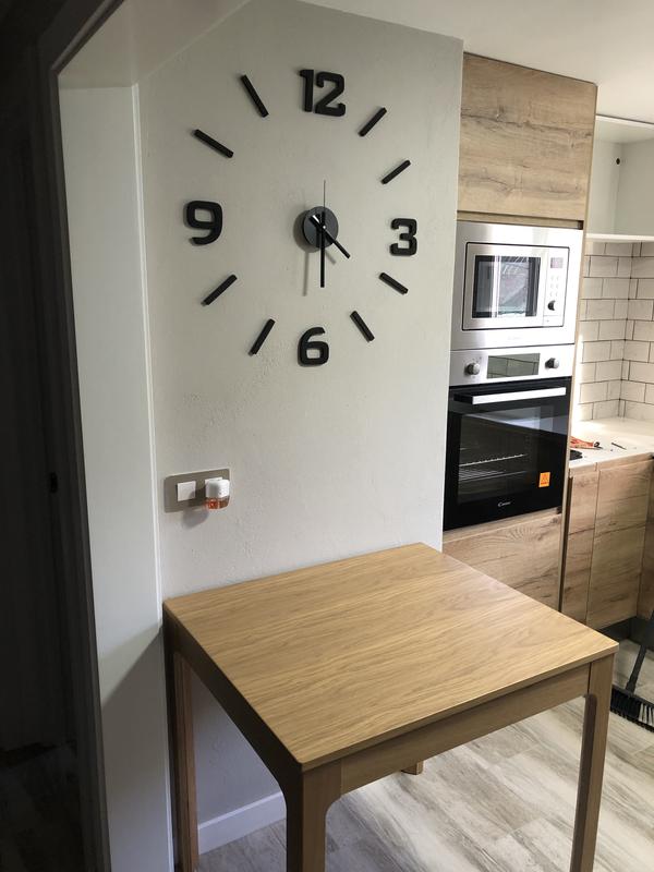 Reloj de cocina a pared redondo negro QUO de 70 cm