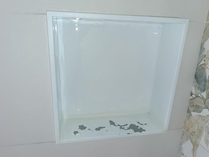 Fox Hollow Furnishings Niche murale encastrée 14X36 avec dossier en
