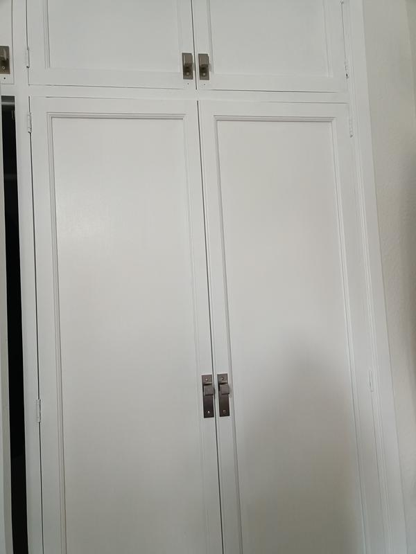 Tirador de armario de zamak satinado 3x126x4.2 mm | Leroy Merlin