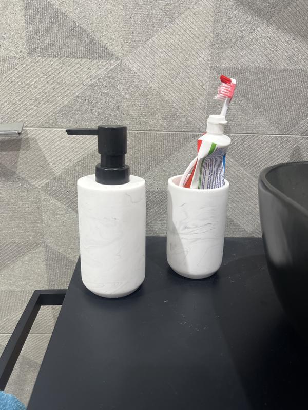 Otwórz okno opinii 1 na stronie 1