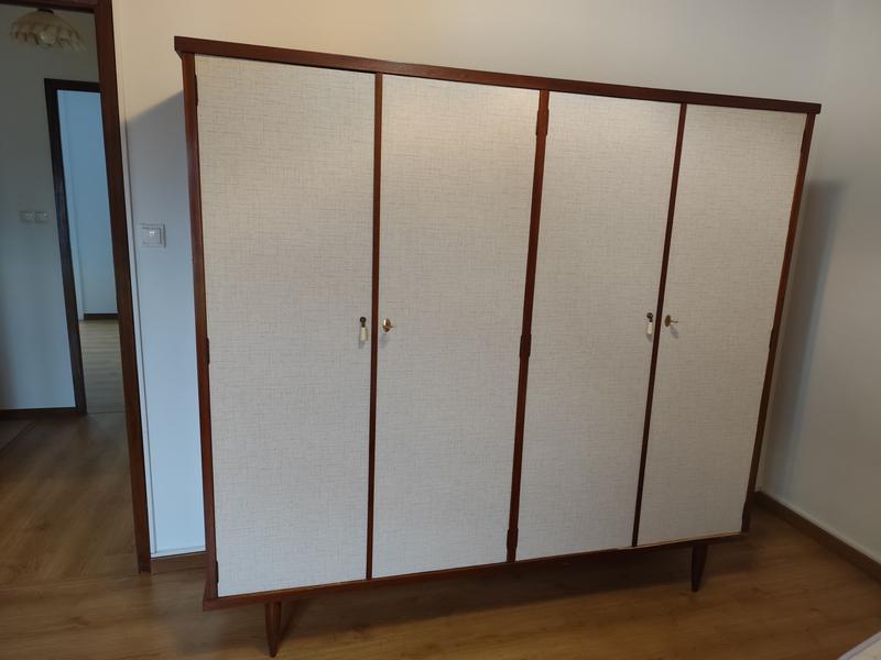 Abrir modal de revisión 1 de 1