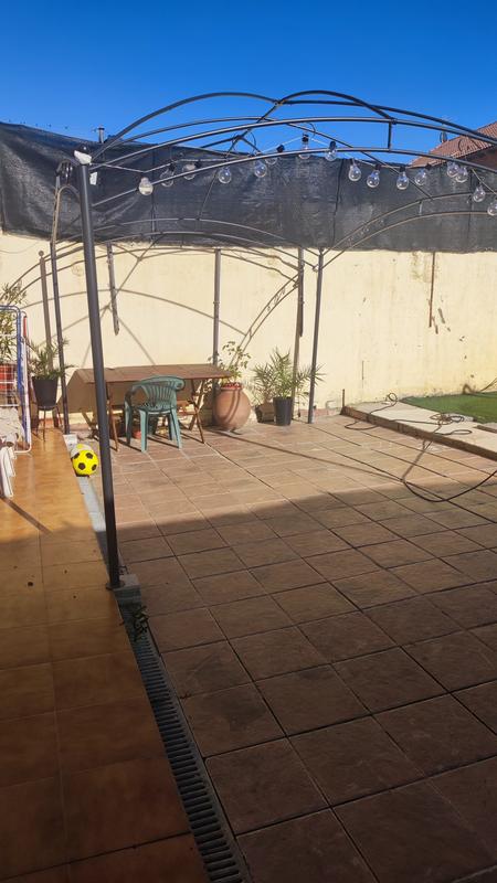 Abrir modal de revisión 1 de 1