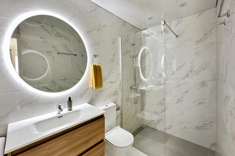 Espejo de baño con luz LED Teide 80x80 cm