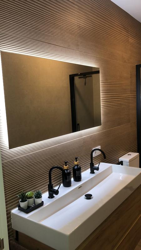 Espejo de baño con luz LED Elin antivaho 80x40 cm