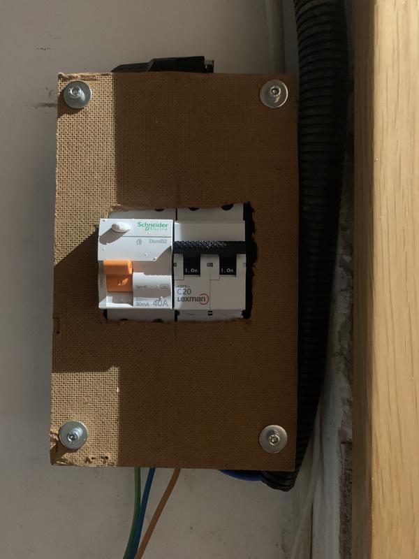 Abrir modal de revisión 1 de 1