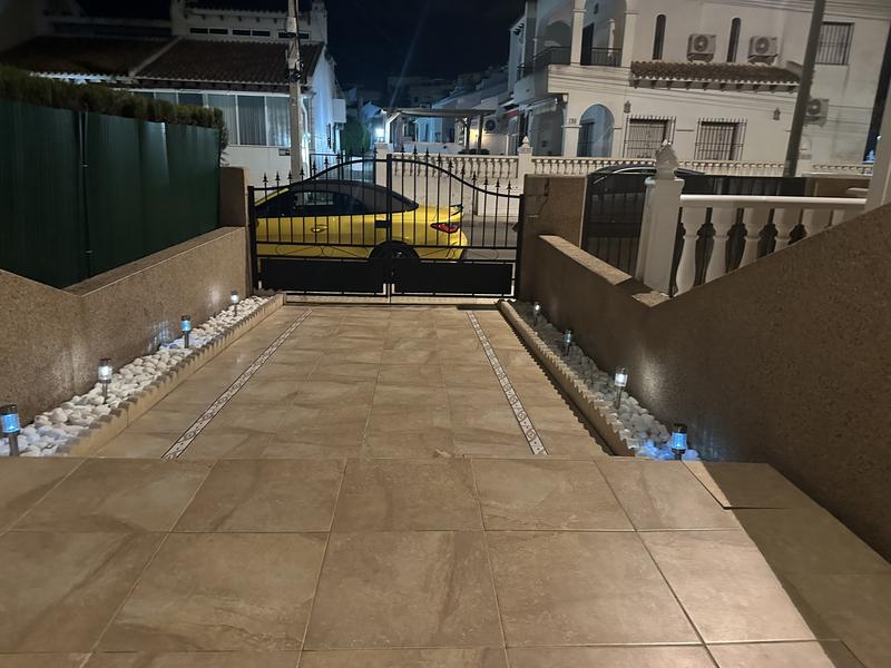 Abrir modal de revisión 1 de 1