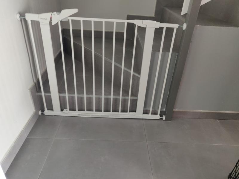 Valla de seguridad Maxi secure infantil de metal con puerta de 76-82 cm