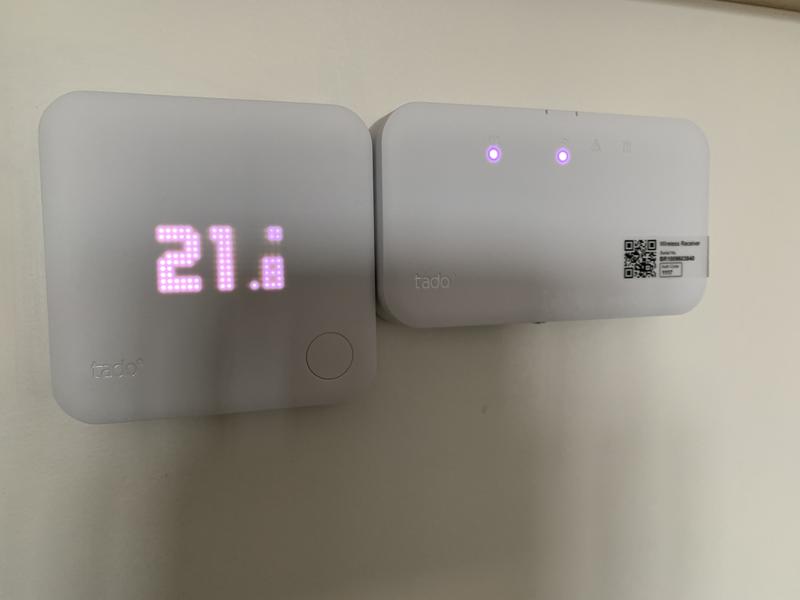 Tado - Kit de démarrage V3+ - Thermostat Intelligent sans fil + 4x Têtes  Thermostatiques Intelligentes - Quattro Pack - Thermostat connecté - Rue du  Commerce