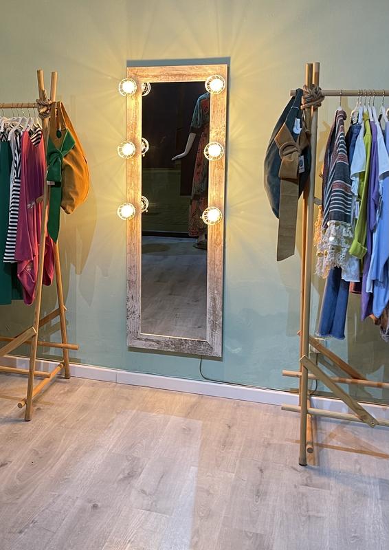 Abrir modal de revisión 1 de 3