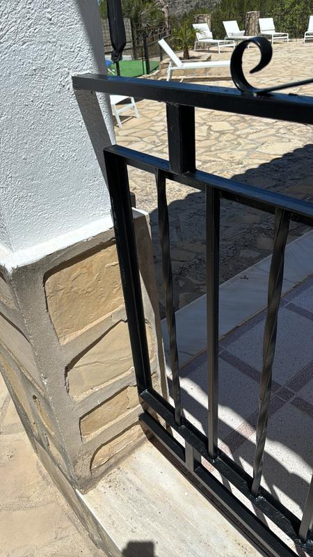 Abrir modal de revisión 1 de 1