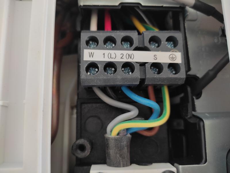 Ouvrir la fenêtre modale de l'avis 1 sur 2