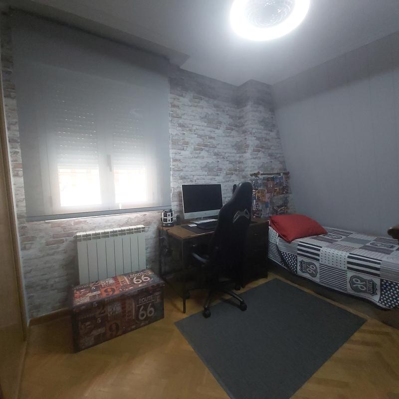 Abrir modal de revisión 1 de 1