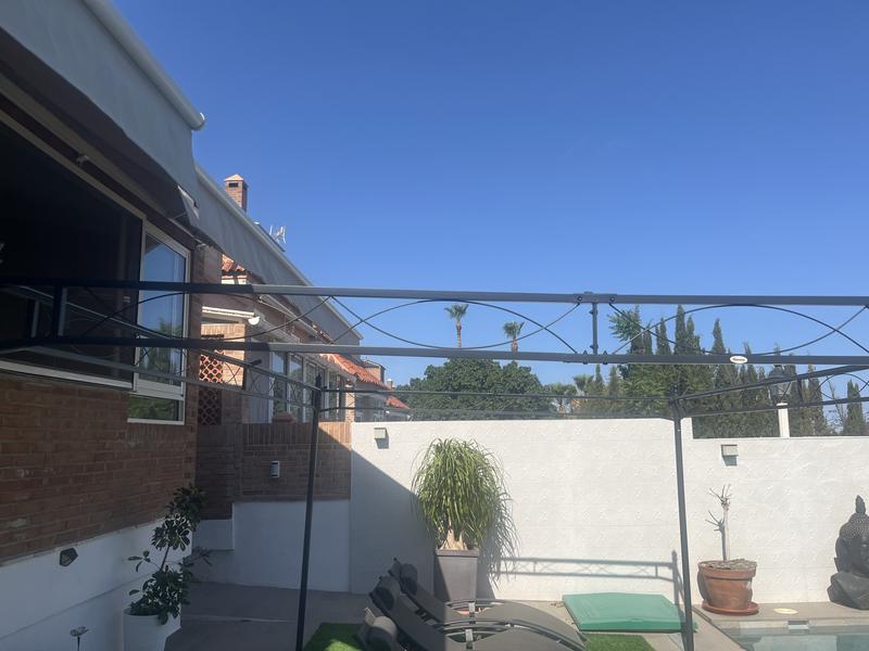 Abrir modal de revisión 1 de 2