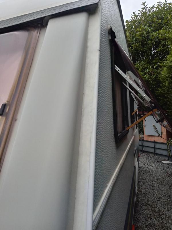 Abrir modal de revisión 2 de 3