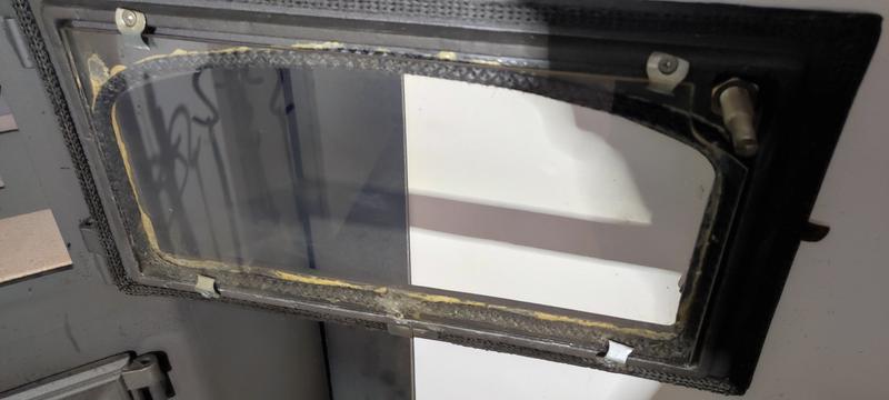 remplacement de joint plat en fibre de verre 10 x 3 mm pour porte , trappe  d'accès de foyer, colle, produit sans amiante