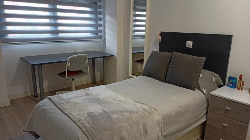 Abrir modal de revisión 1 de 1