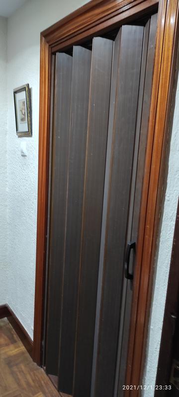 Puerta plegable Gran Sabana Nogal 6mm 70x203cm