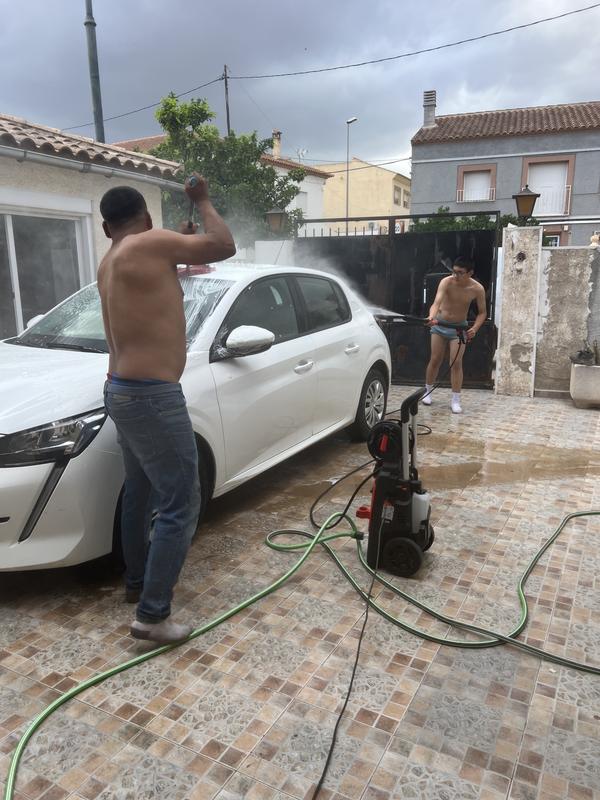 Ouvrir la fenêtre modale de l'avis 1 sur 2