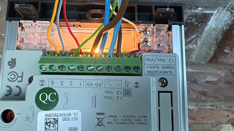 Ouvrir la fenêtre modale de l'avis 1 sur 2