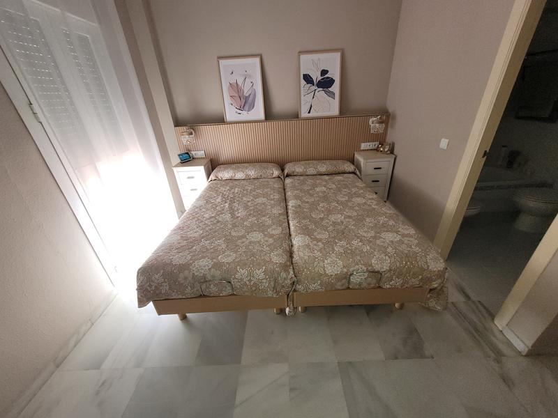 Ouvrir la fenêtre modale de l'avis 1 sur 1