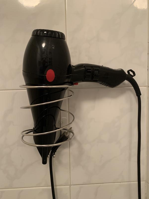 Nueve soportes para secador de pelo de  y Leroy Merlin. Son  multifunción y se instalan sin taladro en el cuarto de baño