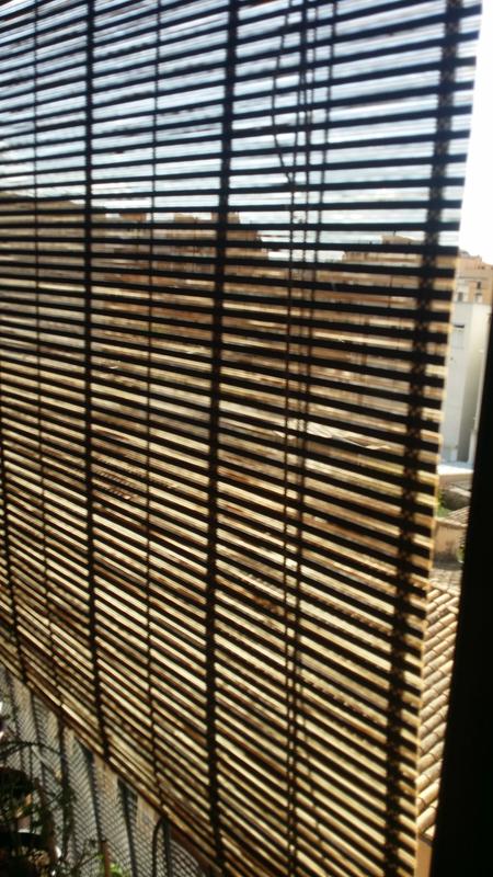Leroy Merlin rebaja el estor de bambú más bohemio que da rollazo (y sombra)  a nuestro balcón, la terraza o el porche del jardín