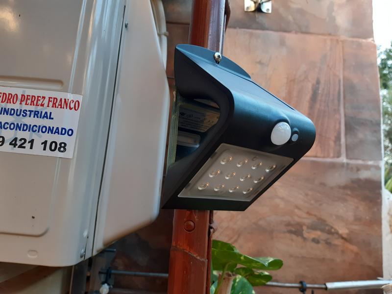 Ouvrir la fenêtre modale de l'avis 1 sur 2