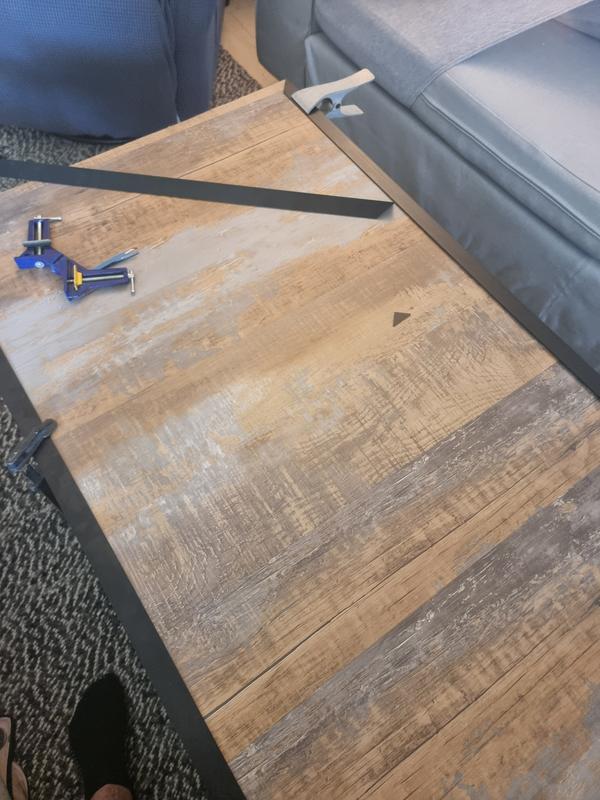 Ouvrir la fenêtre modale de l'avis 1 sur 2