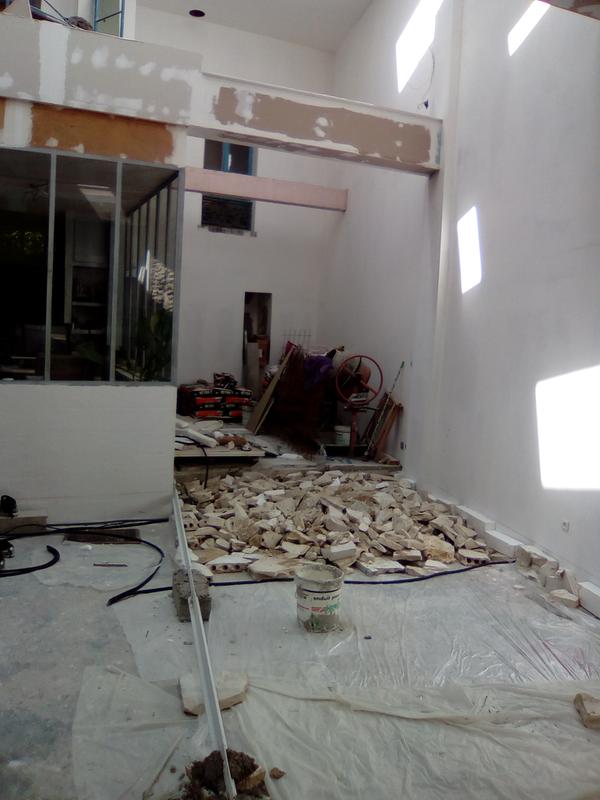 Ouvrir la fenêtre modale de l'avis 1 sur 2