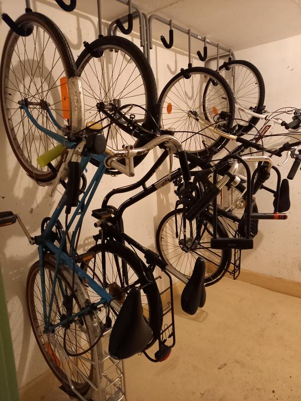 Mottez Range-vélo un crochet à fixer au mur ou au plafond