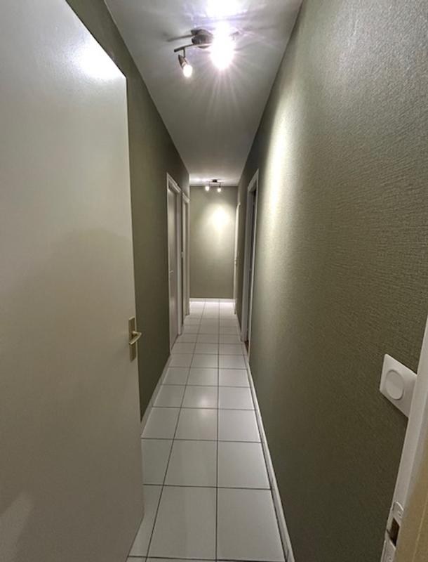 Ouvrir la fenêtre modale de l'avis 4 sur 5