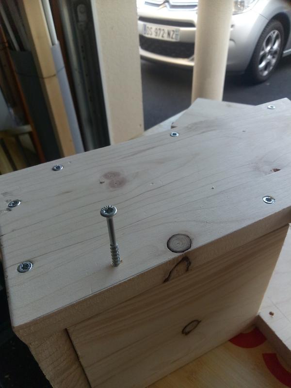 Ouvrir la fenêtre modale de l'avis 1 sur 2