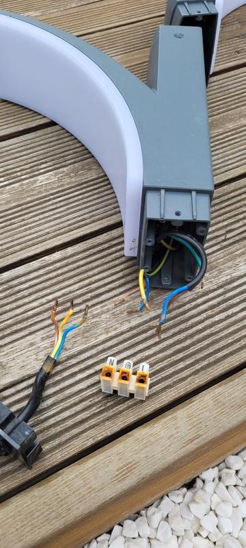 Ouvrir la fenêtre modale de l'avis 1 sur 2