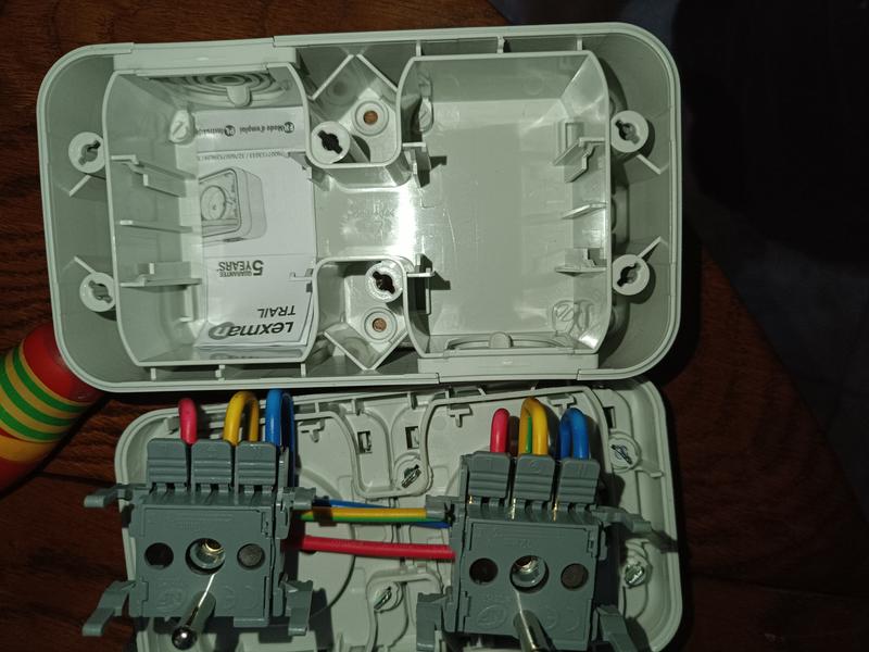 Ouvrir la fenêtre modale de l'avis 3 sur 4