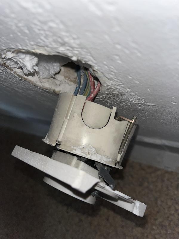 Ouvrir la fenêtre modale de l'avis 2 sur 6