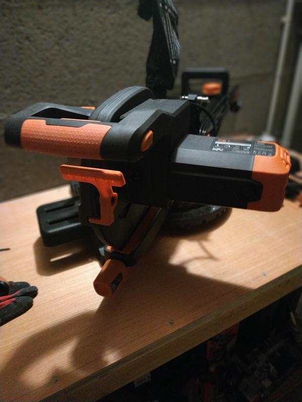 Ouvrir la fenêtre modale de l'avis 1 sur 1