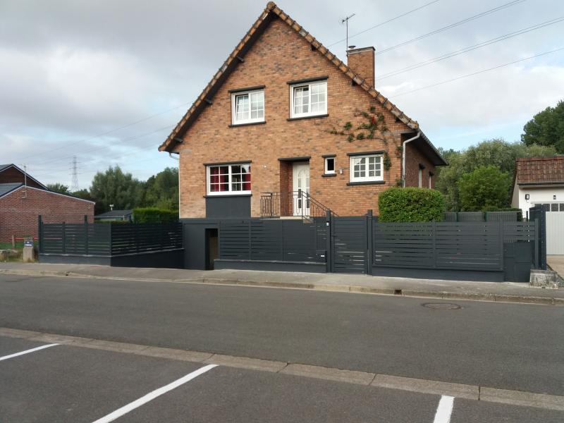 Ouvrir la fenêtre modale de l'avis 1 sur 1