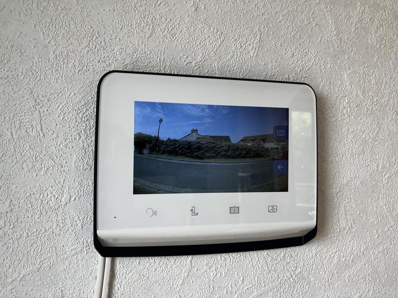 Ouvrir la fenêtre modale de l'avis 1 sur 2