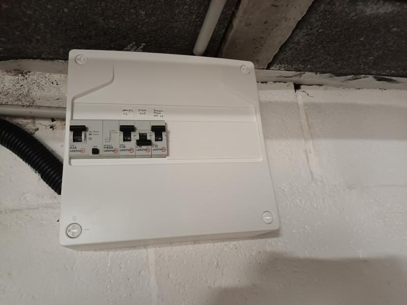 Ouvrir la fenêtre modale de l'avis 1 sur 1
