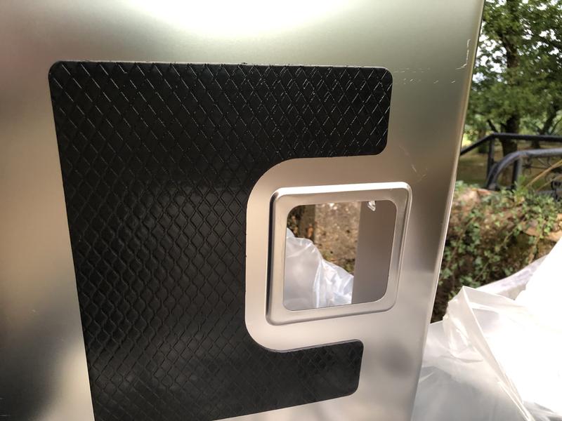 Ouvrir la fenêtre modale de l'avis 1 sur 6